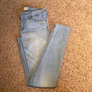 Hollister Super Skinny Jeans
